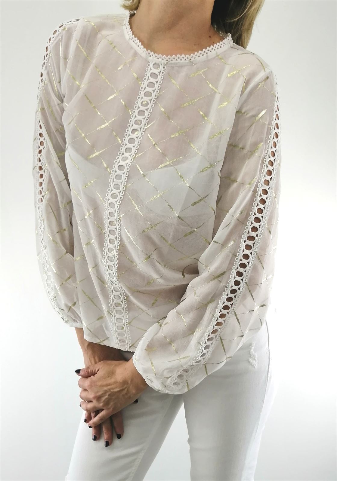 BLUSA BLANCA - Imagen 4