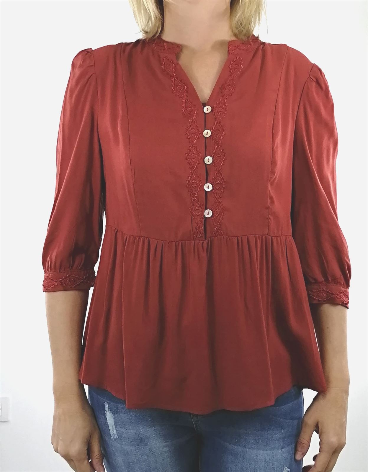 BLUSA BORDADOS - Imagen 2