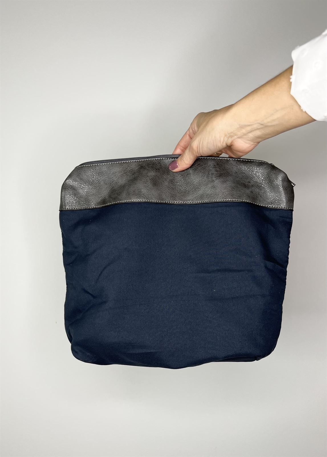 BOLSO FLECO GRIS - Imagen 3