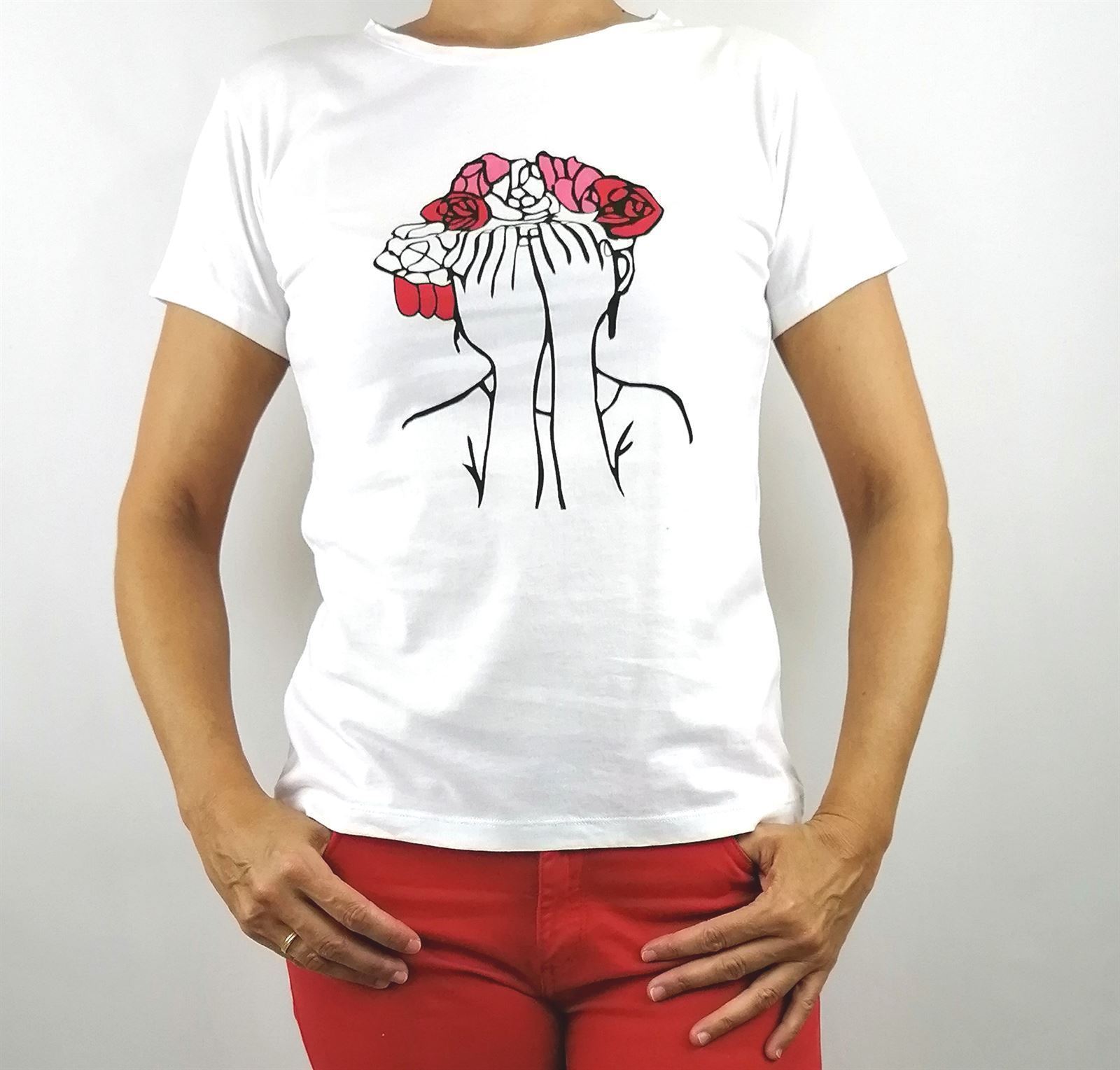 CAMISETA BLANCA DIBUJO MUJER CARA TAPADA - Imagen 1