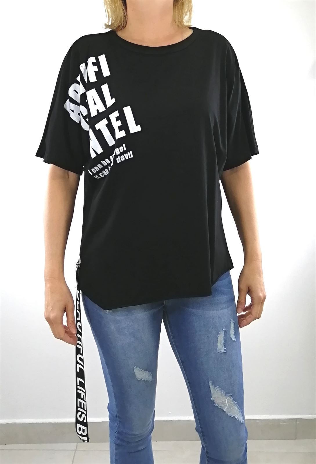 CAMISETA OVERSIZE LETRAS NEGRA - Imagen 1