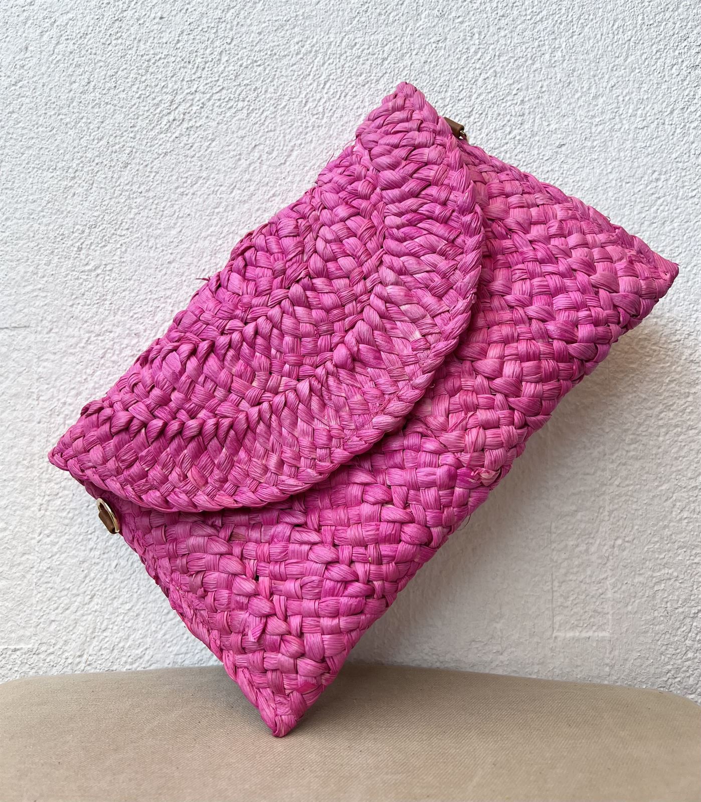 CARTERA BANDOLERA FUCSIA - Imagen 1