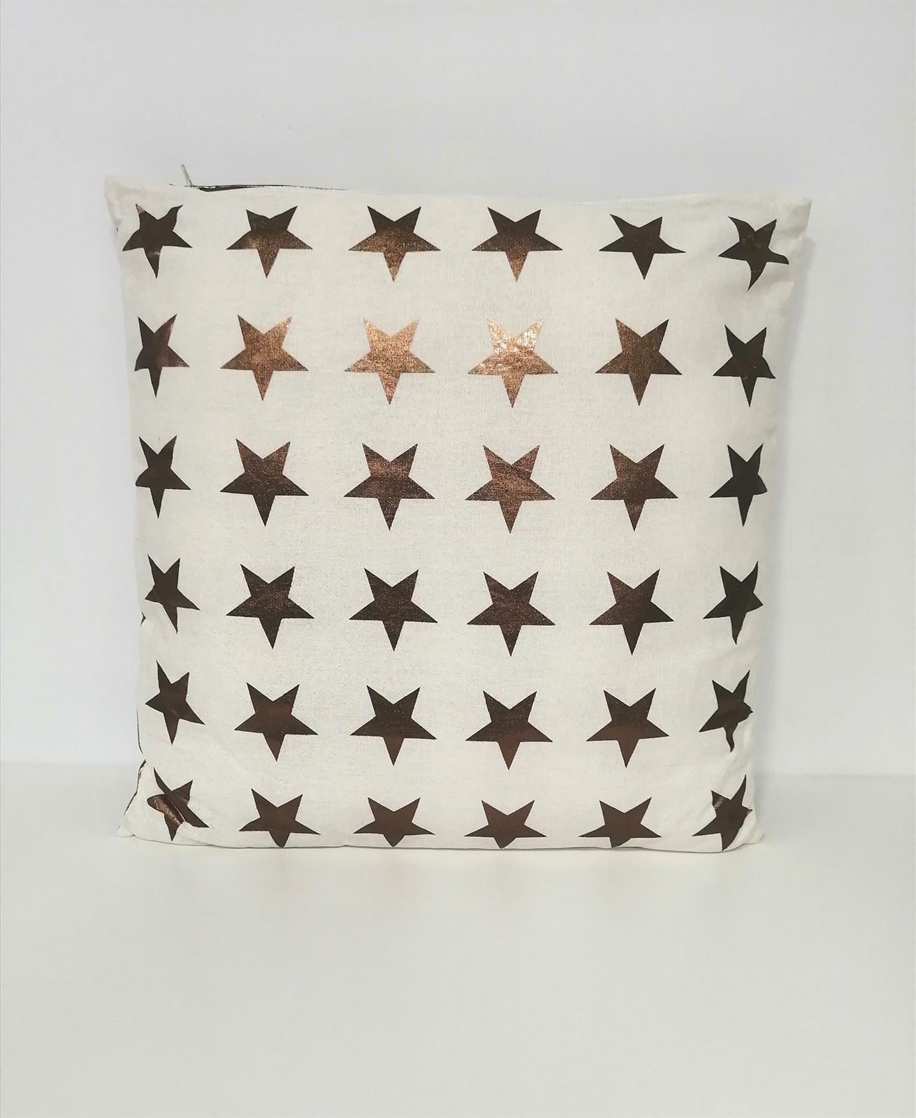COJÍN ESTRELLAS BRONCE - Imagen 1