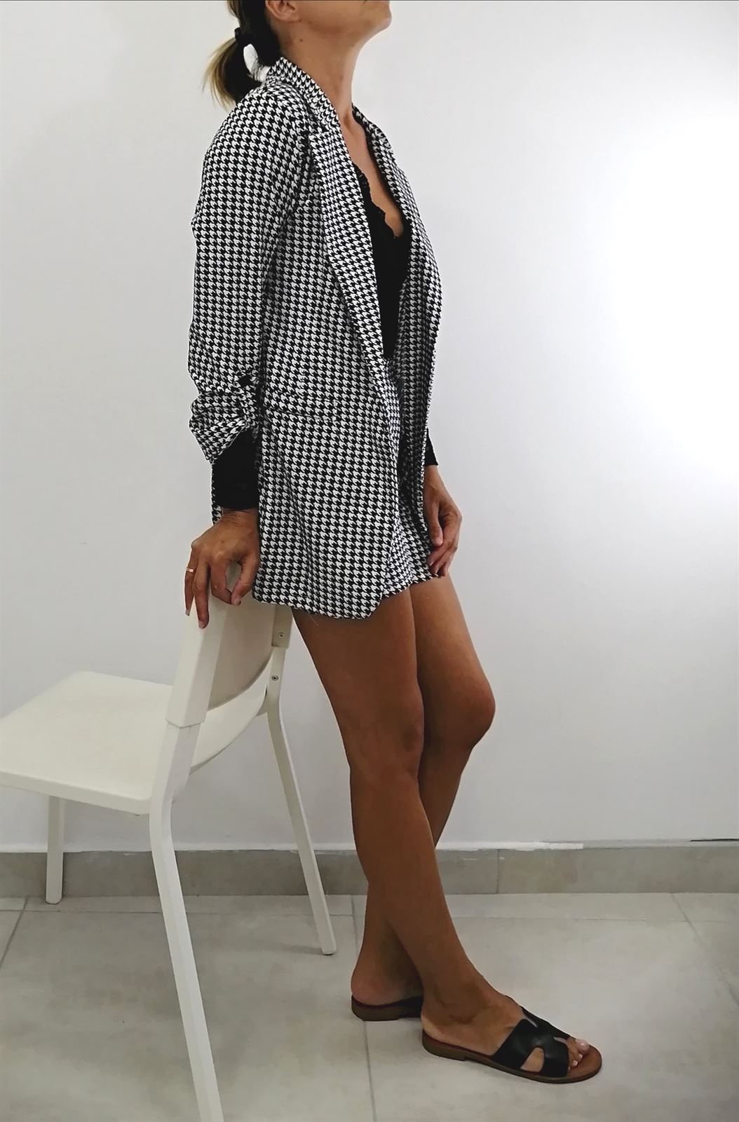 CONJUNTO BLAZER Y SHORT PATA DE GALLO - Imagen 4