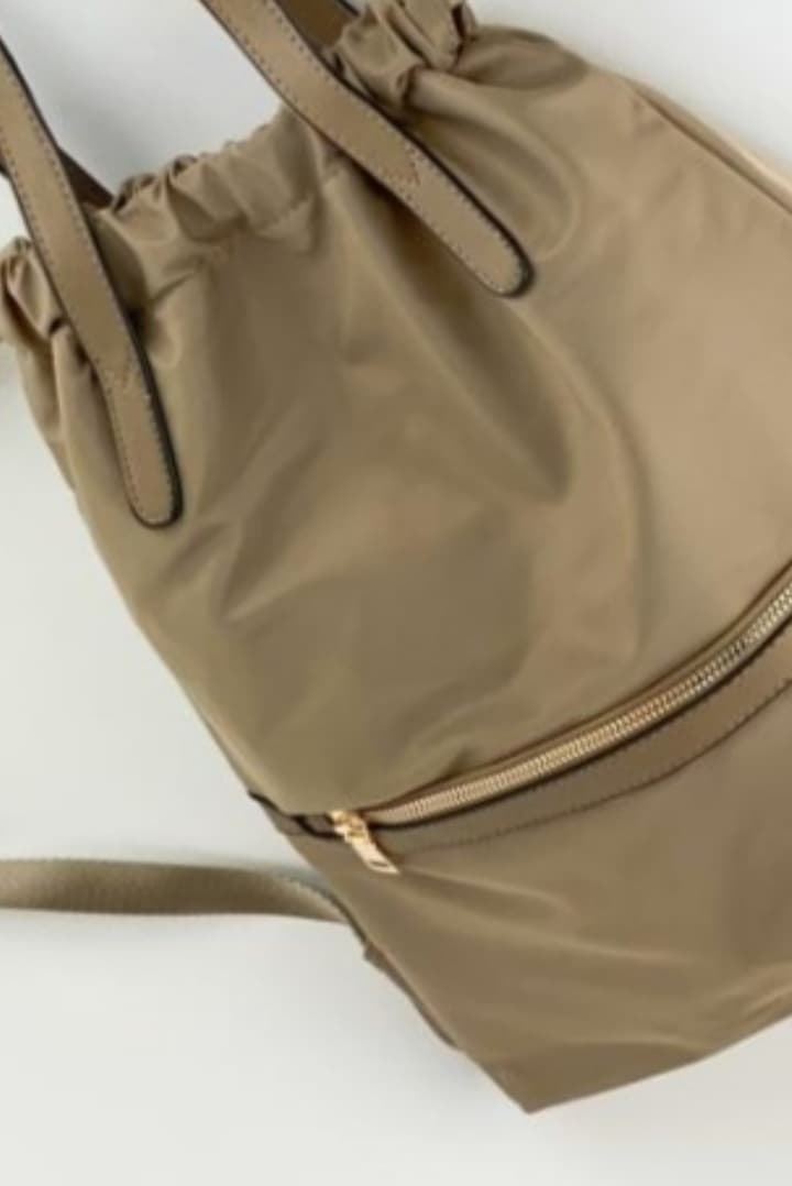 MOCHILA NYLON BEIGE - Imagen 2