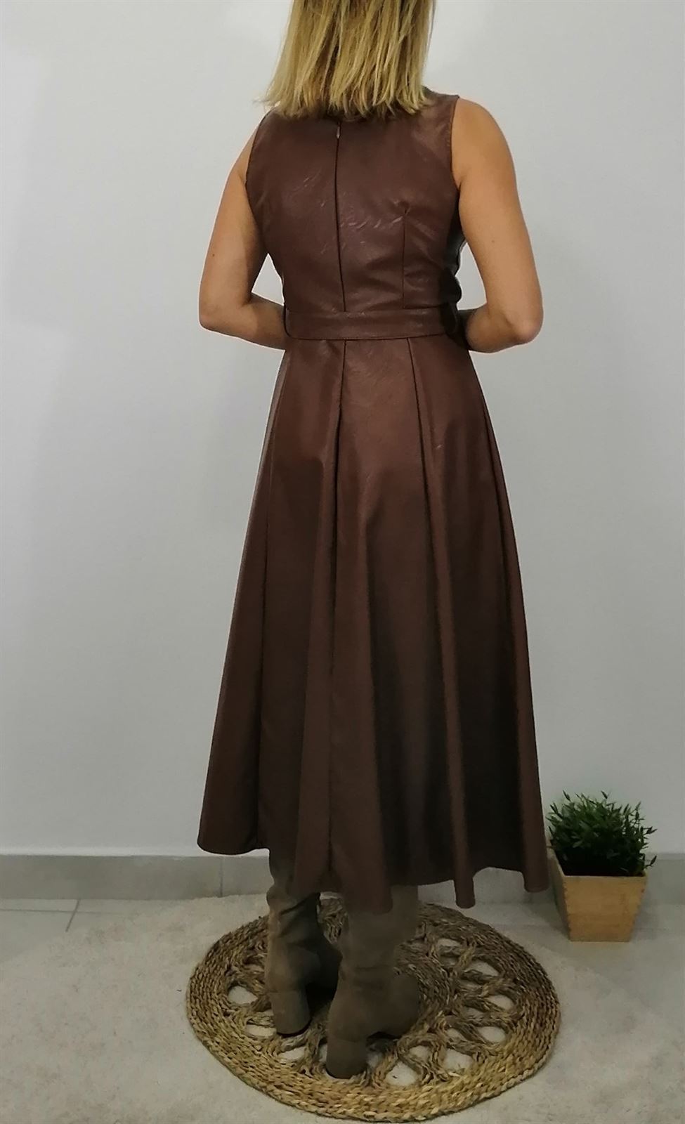 VESTIDO LARGO EFECTO PIEL MARR N
